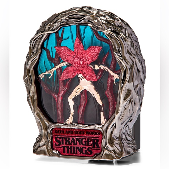 Bath & Body Works The Upside Down Nightlight Wallflowers Fragrance Plug - Picture 3 of 4